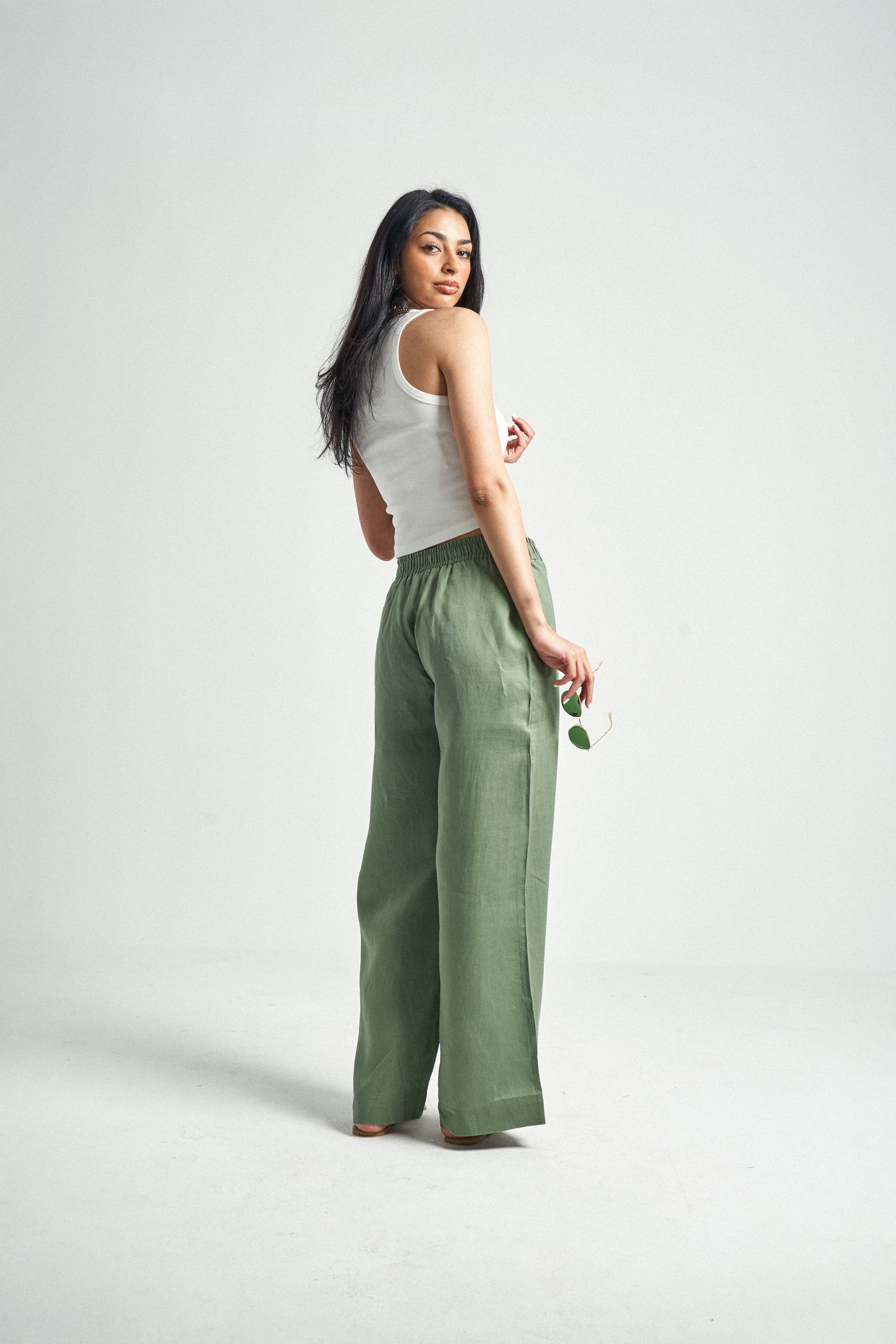 Pure linen pants in Olive